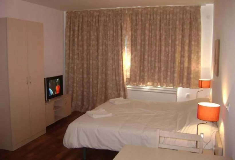 Gondola Apartments & Suites