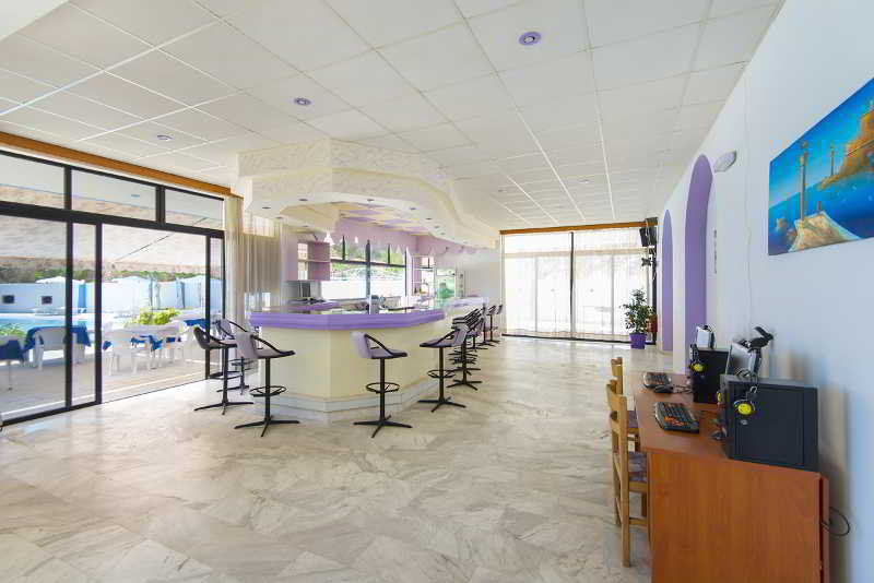 בית מלון כפרי Afandou Sky