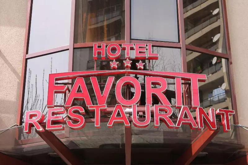 호텔 Favorit