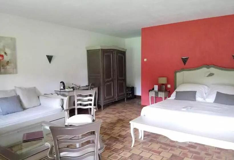 호텔 L Orée Des Chênes, The Originals Relais