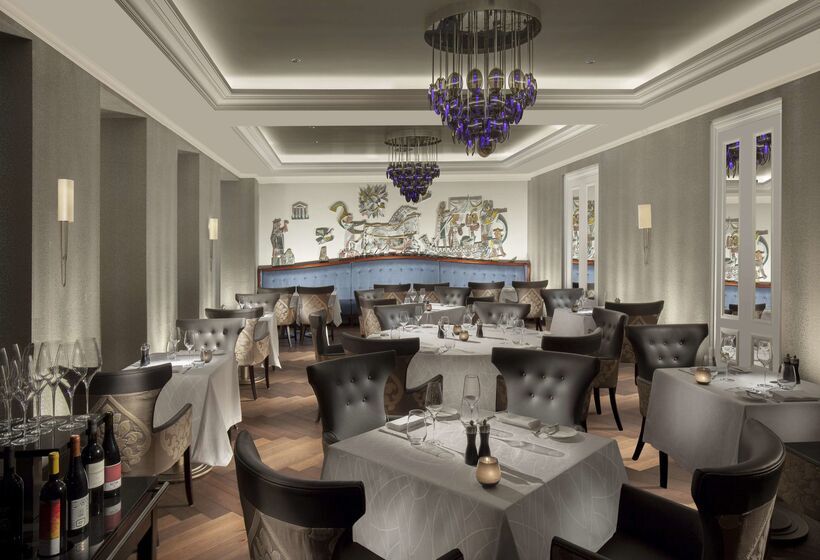 Royal Savoy Hotel & Spa