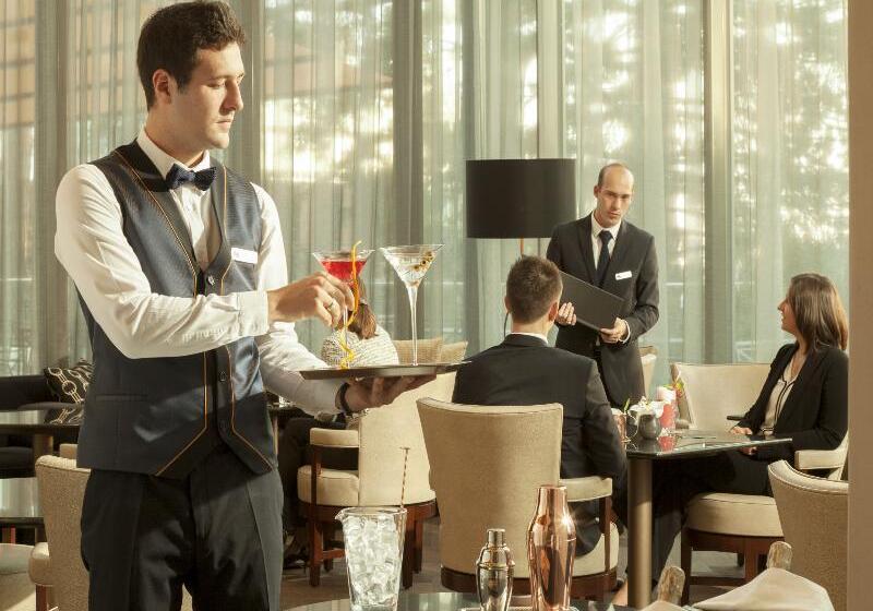 Royal Savoy Hotel & Spa