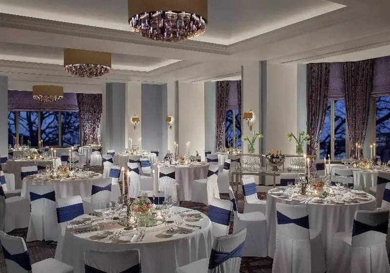 Royal Savoy Hotel & Spa