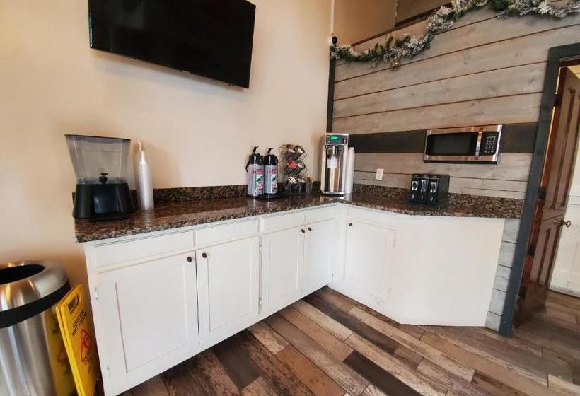 هتل The Steamboat