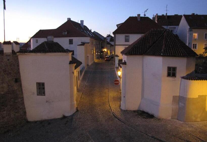 호텔 U Zlateho Byka