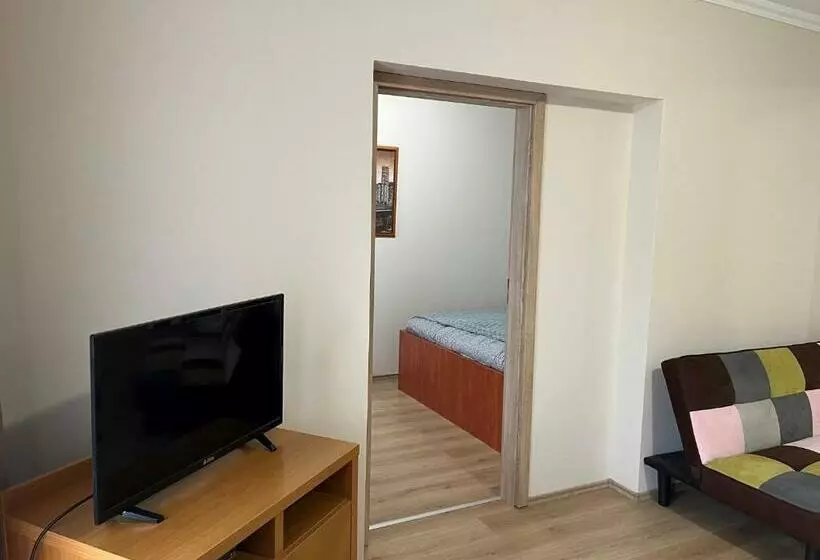 Brookforest Apartman