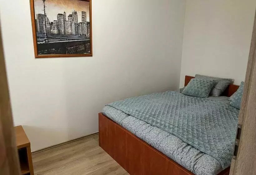 Brookforest Apartman