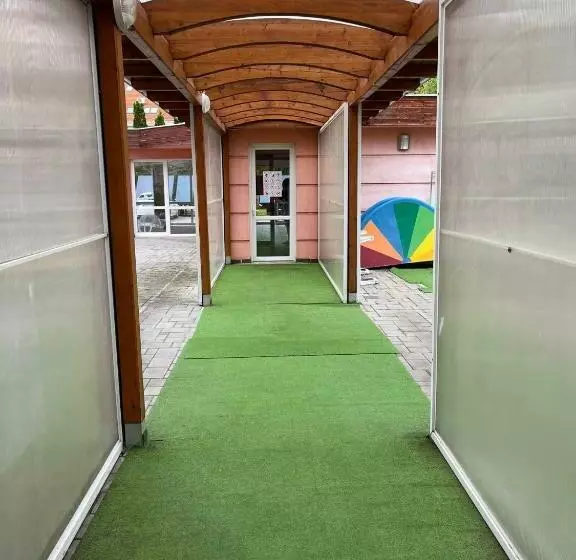 Brookforest Apartman