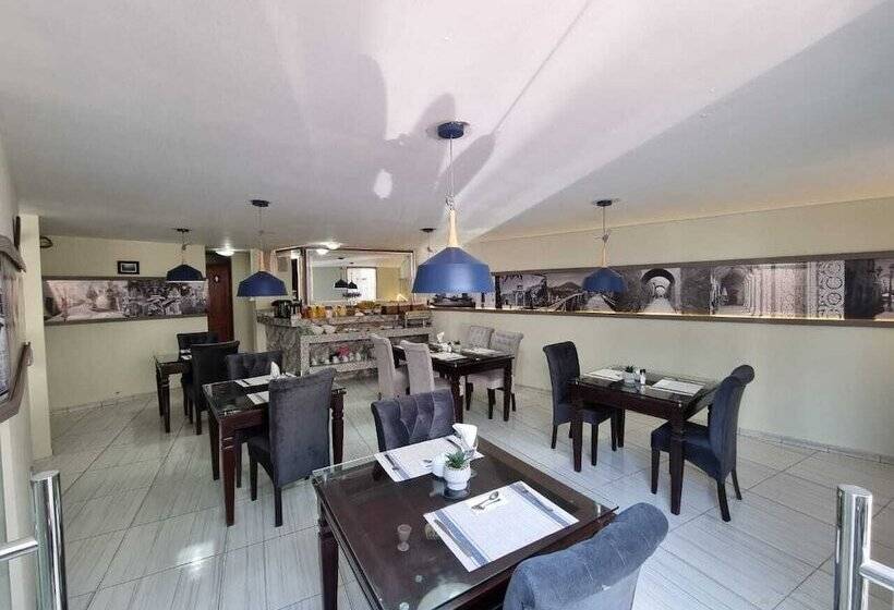 בית מלון כפרי Adriana Monet  Collection