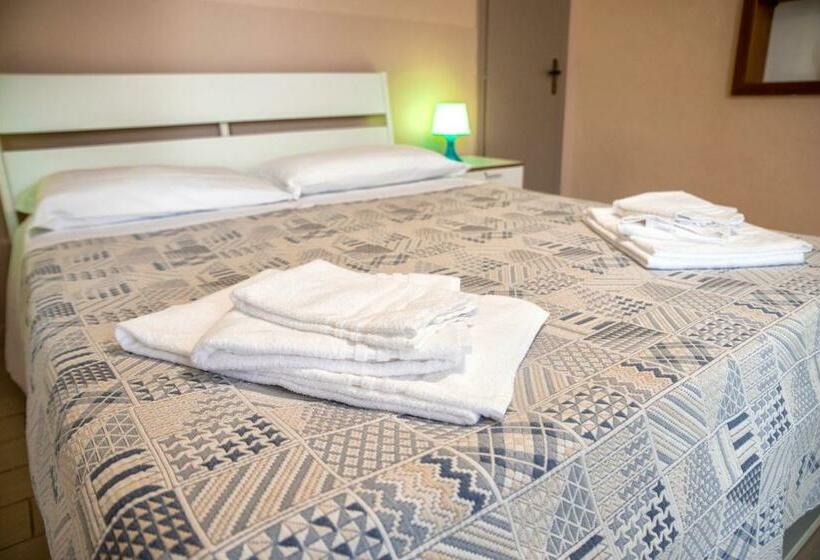 בית מלון כפרי Albergo Baia Verde