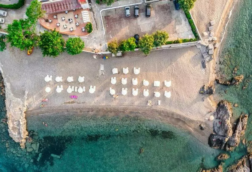 هتل Albergo Baia Verde