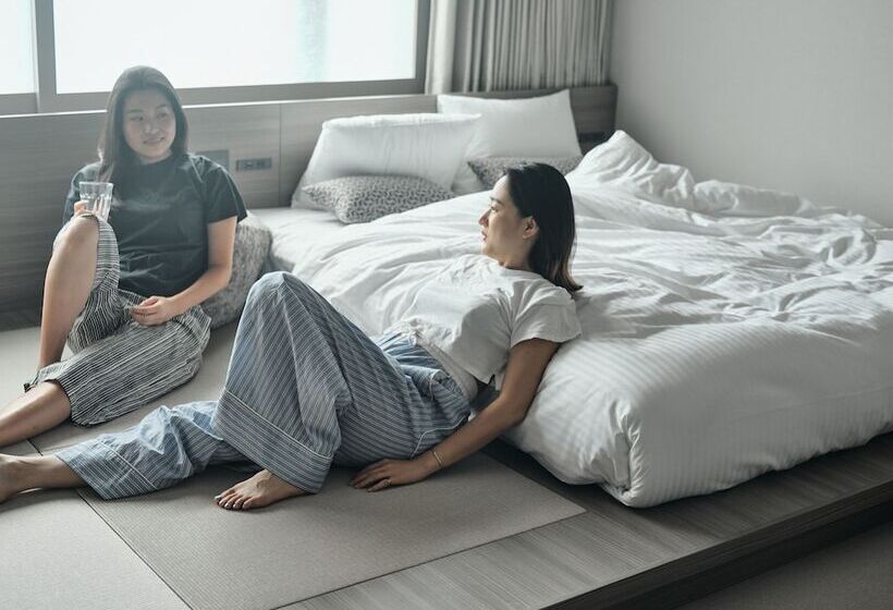 בית מלון כפרי Fav Hiroshima Stadium