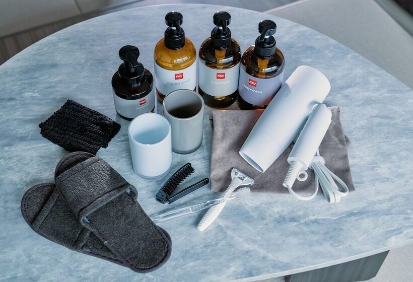 בית מלון כפרי Fav Hiroshima Stadium