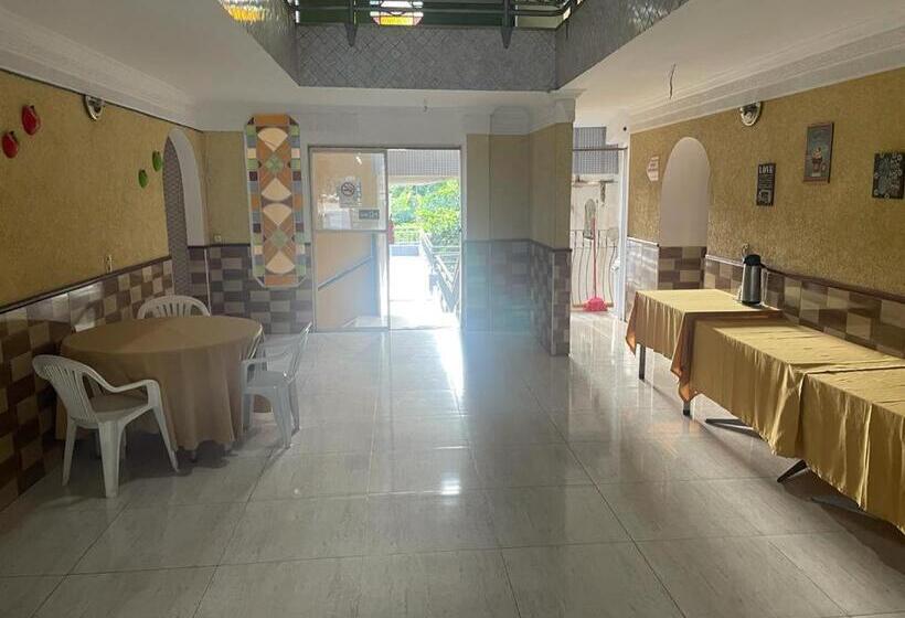 هتل Independência