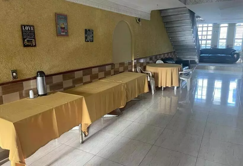 ホテル Independência