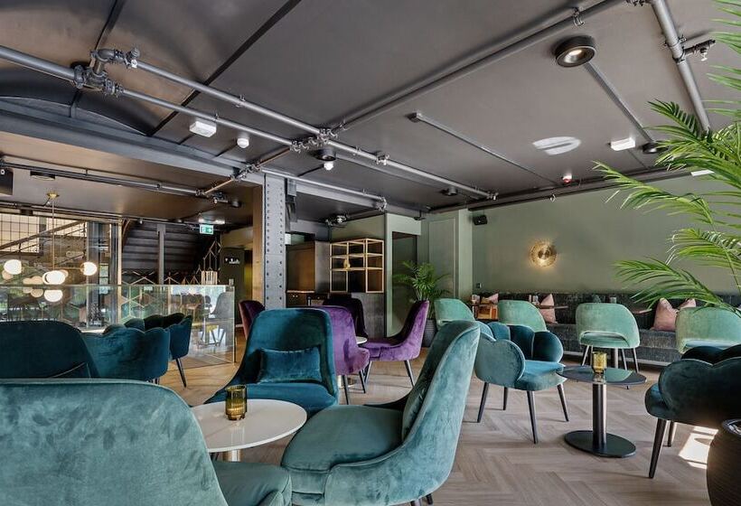 هتل Karl Johans Gate 35