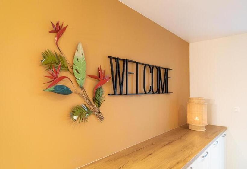 בית מלון כפרי La Grenouille   Suite De Luxe & Welness Privatif