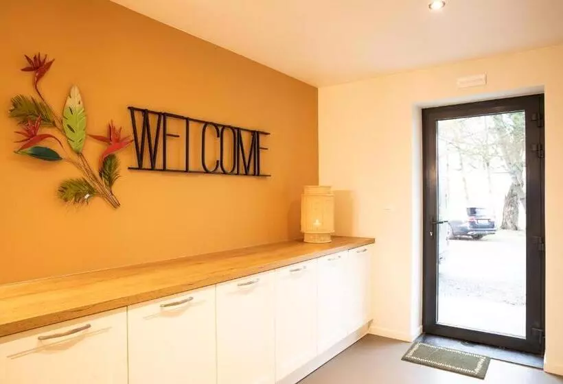 Hotelli La Grenouille   Suite De Luxe & Welness Privatif