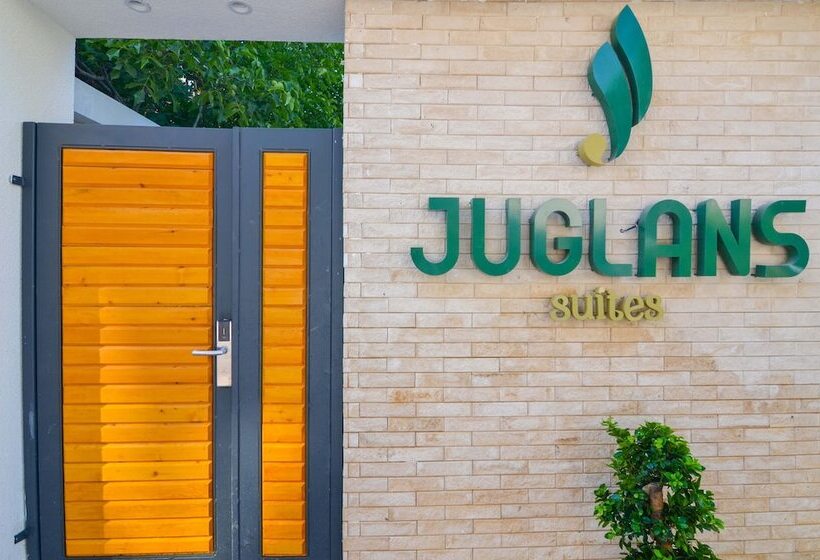 Juglans Suites