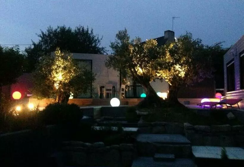 ベッドアンドブレックファースト Les Suites De Bach