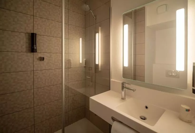 B&b Hotel Rennes Parc Expo Aéroport