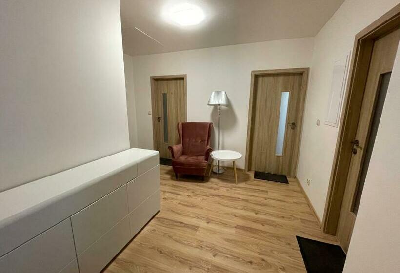 بنسيون Penzión Na Hranici čirč