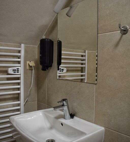 بنسيون Penzión Na Hranici čirč