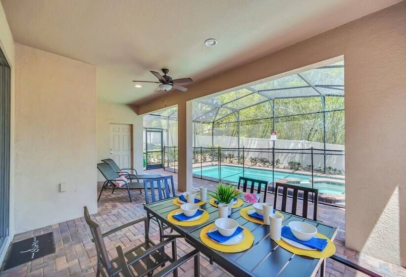 Modern And Colorful Home! Spiderman, Princess And Mickey Themed Rooms & Perfect Movie/game Room!