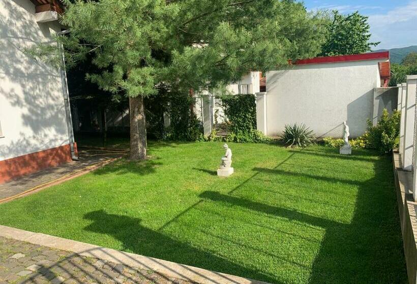 ペンション Casa Romana