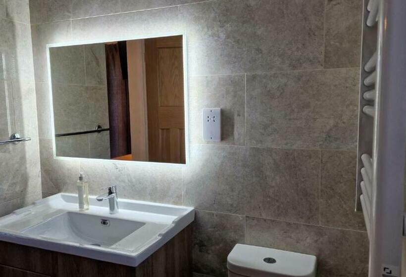 פנסיון Koi Pond Annex