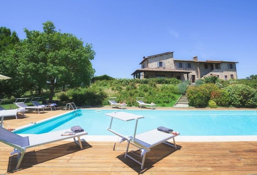 La Panoramica 8, Emma Villas