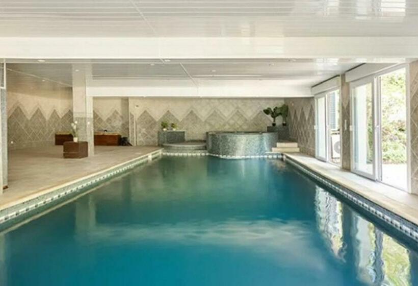 بنسيون La Grignotière Lodge & Spa