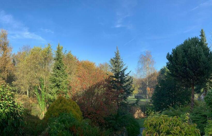 بنسيون La Grignotière Lodge & Spa