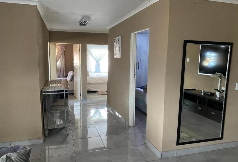 פנסיון Rcb Guesthouse