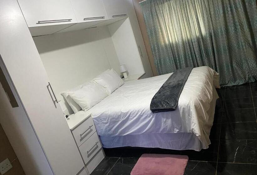 פנסיון Rcb Guesthouse