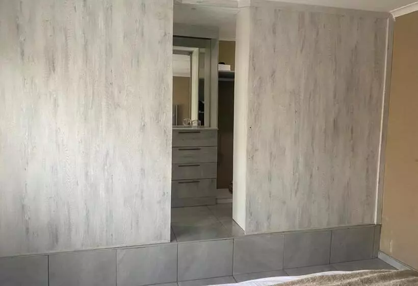 Majatalo Rcb Guesthouse