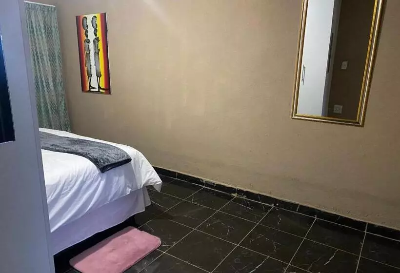 Majatalo Rcb Guesthouse