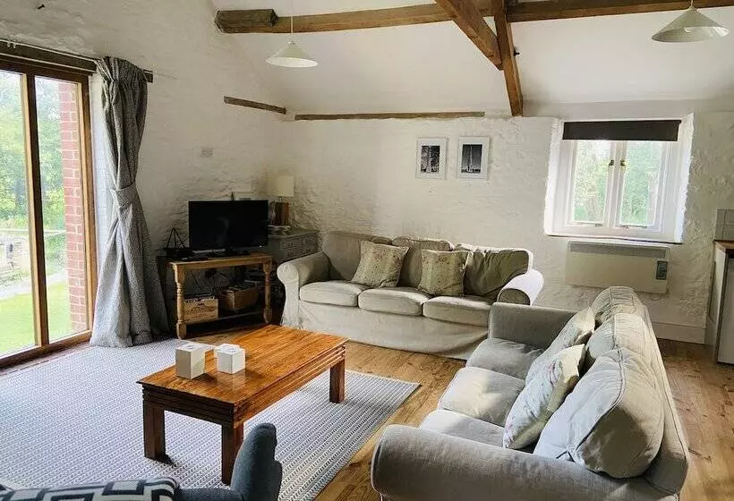 Beautiful Barn Conversion With Wood Burning Stove