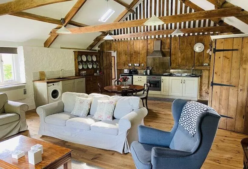 Beautiful Barn Conversion With Wood Burning Stove