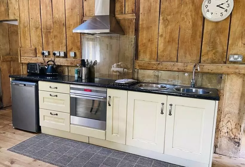 Beautiful Barn Conversion With Wood Burning Stove