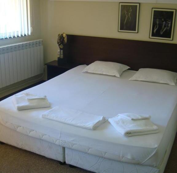 پانسیون Guest House Lazur