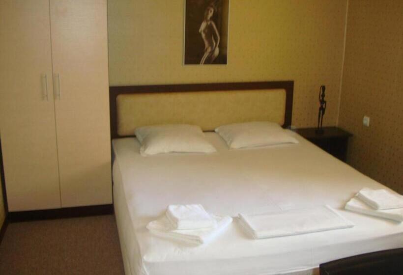 پانسیون Guest House Lazur