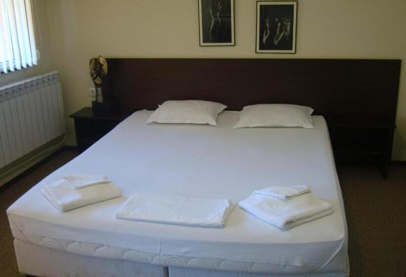 پانسیون Guest House Lazur