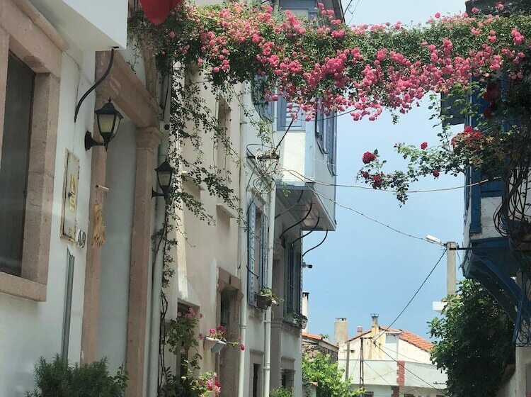 צימר Nil House Ayvalık 1