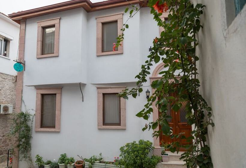 צימר Nil House Ayvalık 1