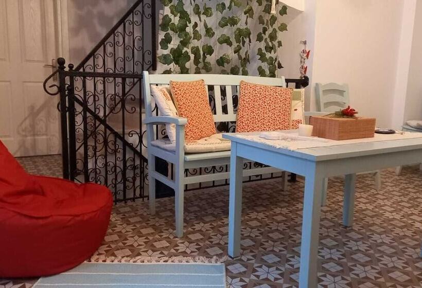 צימר Nil House Ayvalık 1