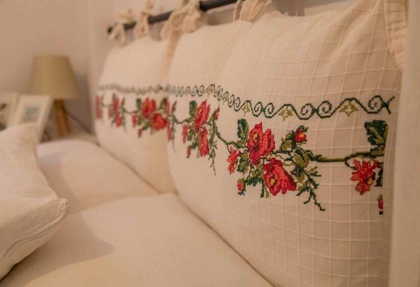 צימר Nil House Ayvalık 1