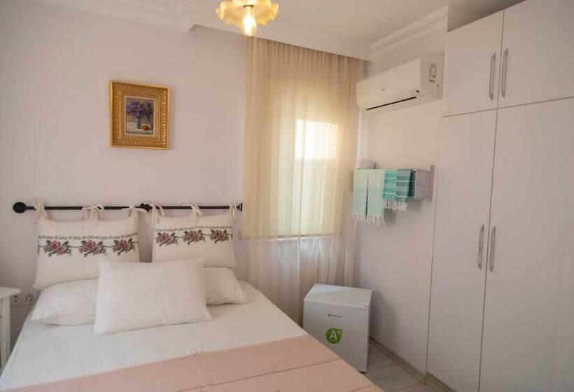 צימר Nil House Ayvalık 1