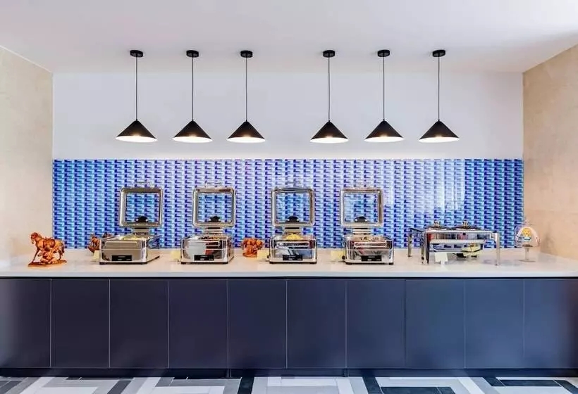 ホテル Holiday Inn Express Hohhot East Station By Ihg