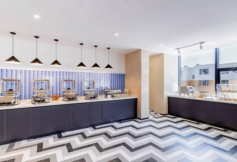 ホテル Holiday Inn Express Hohhot East Station By Ihg